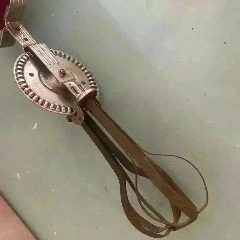 Antique Manual Hand Mixer Egg Beater Cake Mixer Farmhouse Decor Prairie Cottage